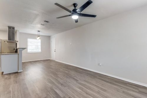 1004 Susan Dr, Garland TX  75040-7451 exterior