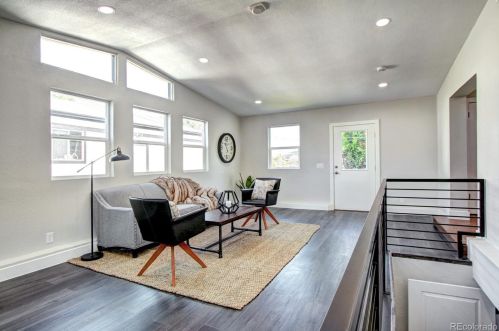 2811 Cook St, Denver CO  80205-5012 exterior