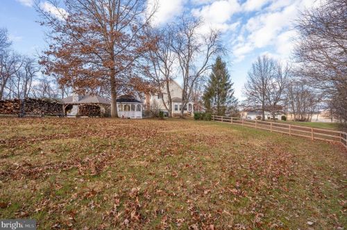 874 Pheasant Hill Rd, Summit Point WV  25446-3634 exterior