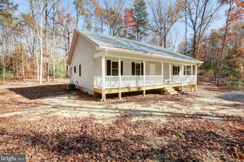 34 Pine Harbour Dr, Mineral, VA 23117-4667