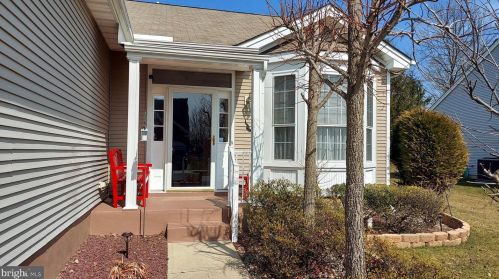 16 Garfield Ct, Columbus, NJ 08022-2301