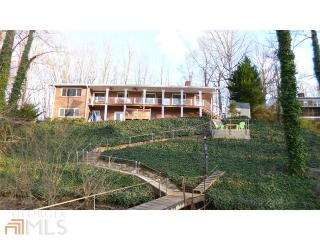 6095 Blackberry Ln, Buford, GA 30518-1505