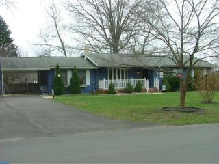 161 Mill Ln, Columbus, NJ 08022-1941