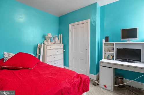 1739 16 St, Philadelphia PA  19132-2309 exterior