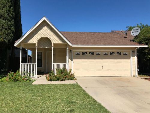 2675 Jeannie Ct, Turlock, CA 95382-1073