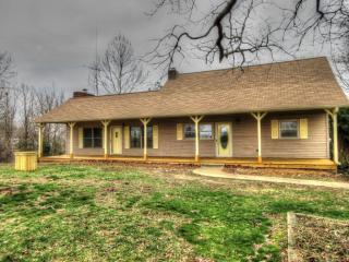 722 Buchanan Rd, Waverly, TN 37185-2901