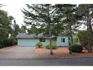4936 Oceana Dr, Florence, OR 97439-9026