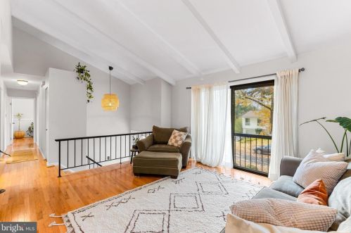 5459 Hound Hill Ct, Columbia, MD 21045-2238