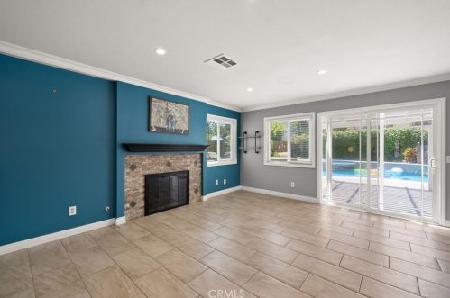 3670 Windstorm Way, Riverside CA  92503-4505 exterior