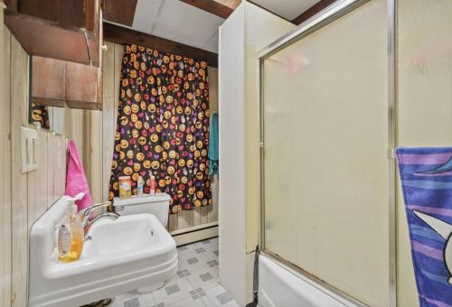 600 State St, Hobart IN  46342-6055 exterior