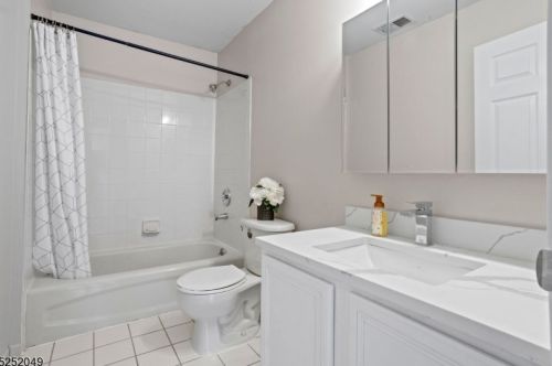 23 Grant Way, Princeton NJ  08540-1667 exterior
