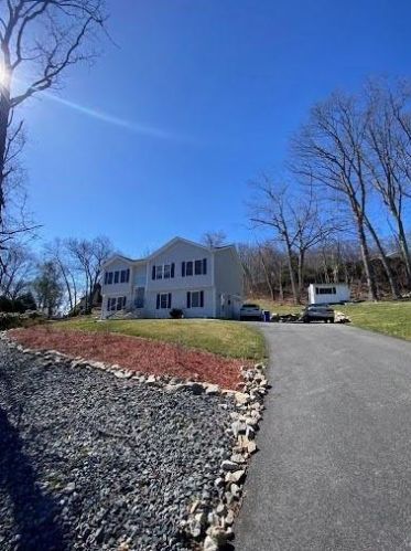 62 Progress St, Lincoln, RI 02865-3001