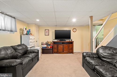 164 Churchill Ave, Trenton NJ 08610-3501 exterior