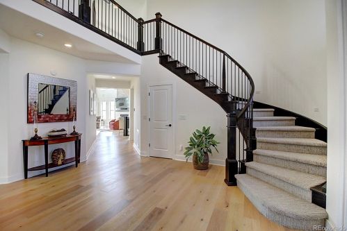 27701 Lakeview Dr, Aurora, CO 80016