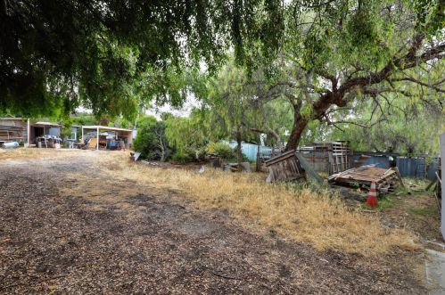2271 Primrose Ave, Vista CA  92083-8061 exterior