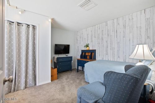 1648 Barnes St, Simi Valley CA  93063-3202 exterior