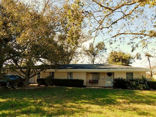 1206 Austin St, Columbus, TX 78934-2206