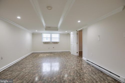 2860 Southwick Dr, Lancaster PA  17601-3549 exterior