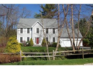 12 Harlans Way, Dover, NH 03820-4493
