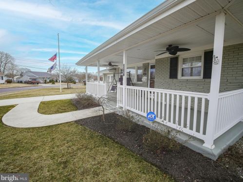 14 Belmont Rd, Gloucester, NJ 08031-1110