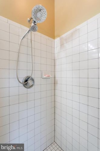 384 Turnberry Dr, Charles Town WV  25414-3930 exterior