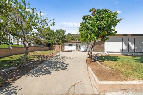 532 Los Amigos Ave, Montebello, CA 90640-2846