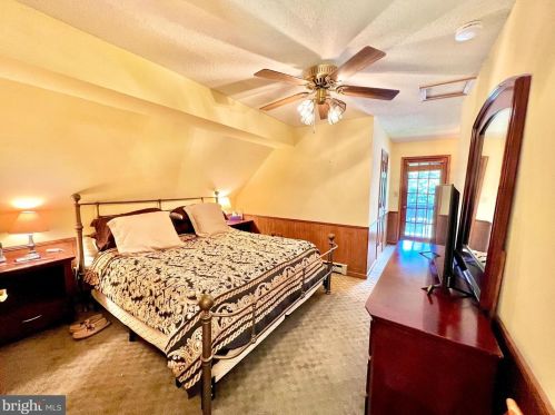 189 Lyle House Rd, Mathias WV  26812 exterior