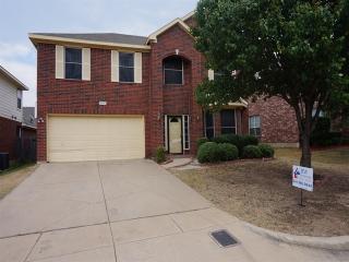 8317 Rolling Rock Dr, Fort Worth TX  76123-1891 exterior