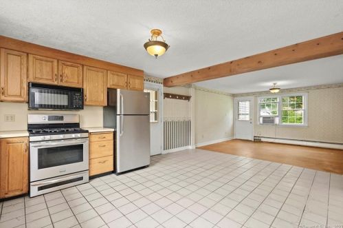 17 Briar Ln, Kensington, CT 06037-2010