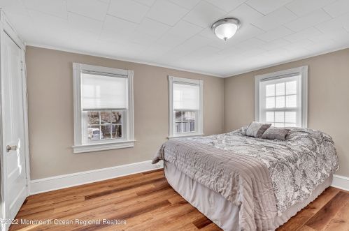 826 Prospect Ave, Tinton Falls NJ  07712-5709 exterior