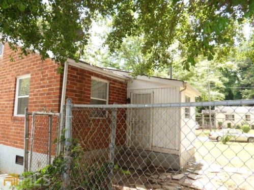 2635 Godfrey Dr, Atlanta GA  30318-7407 exterior