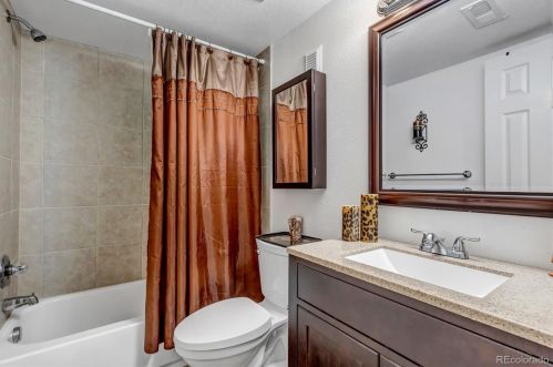 18683 Crestridge Dr, Aurora CO 80015-5128 exterior