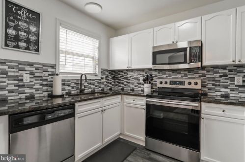 43 Morningstar Dr, Hedgesville WV  25427-5300 exterior