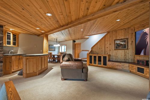 10188 Dimple Dell Ln, Sandy UT 84092-4505 exterior