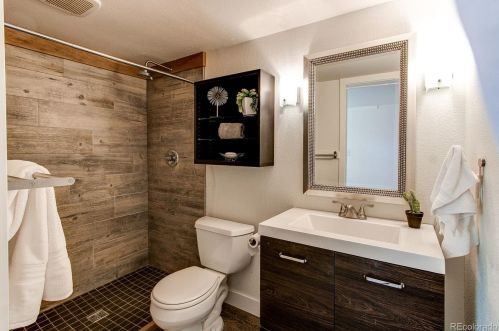 2202 Marion St, Denver CO  80205-5247 exterior
