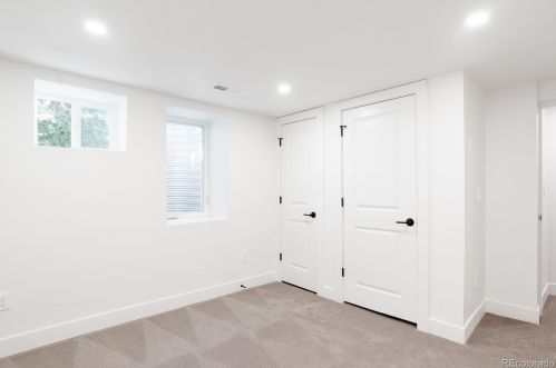 2203 Grape St, Denver CO  80207-3838 exterior