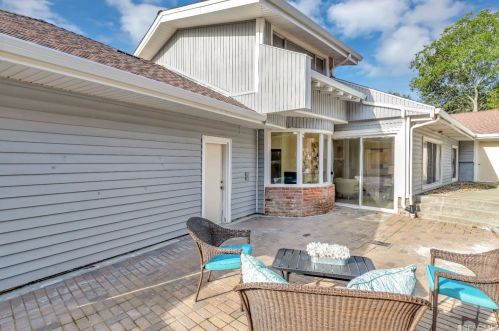 79 Orchard Rd, Orinda, CA 94563-3443