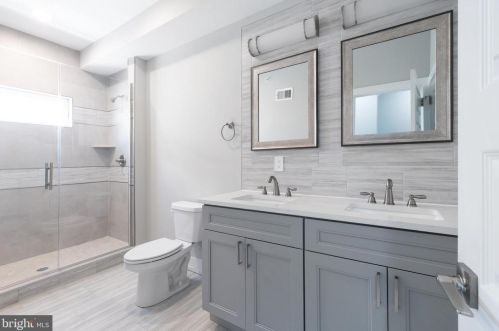 1937 4 St, Philadelphia PA 19140-2417 exterior