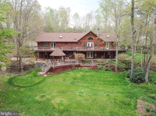 146 Mountain Laurel Ct, Fredericksburg, VA 22406-4058