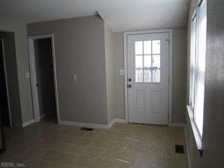 1045 Hannah St, Norfolk VA  23505-2019 exterior