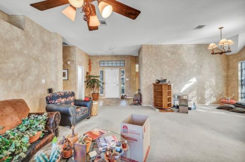 204 Parkview Dr, Georgetown, TX 78626-4519
