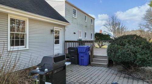 54 Saginaw St, Wapping CT  06074-2122 exterior