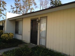 620 Kumquat Way, Oceanside, CA 92058-1676