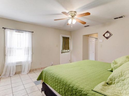 1602 Crest Ridge Dr, Dallas TX  75228-3203 exterior