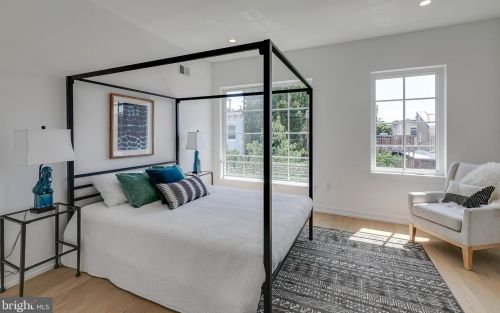 526 24th St, Philadelphia PA  19146-1054 exterior