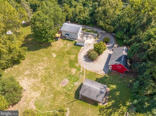 365 Big Oak Dr, Shepherdstown WV 25443-4598 exterior