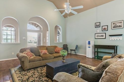 15720 Kuykendahl Ct, Conroe TX  77384-3560 exterior