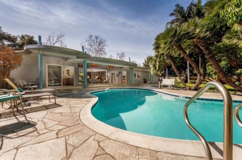 1107 Riviera Dr, Santa Ana CA 92706-1841 exterior