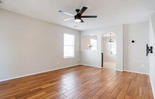 532 Sampson, Uhland TX  78640-5264 exterior