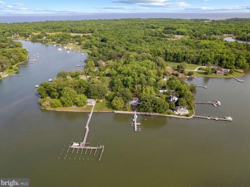 1258 River Rd, Shady Side MD 20764-9694 exterior